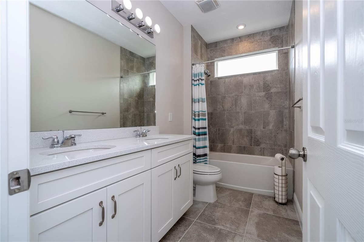 16467 OLIVE HILL DRIVE — photo 23 of 67