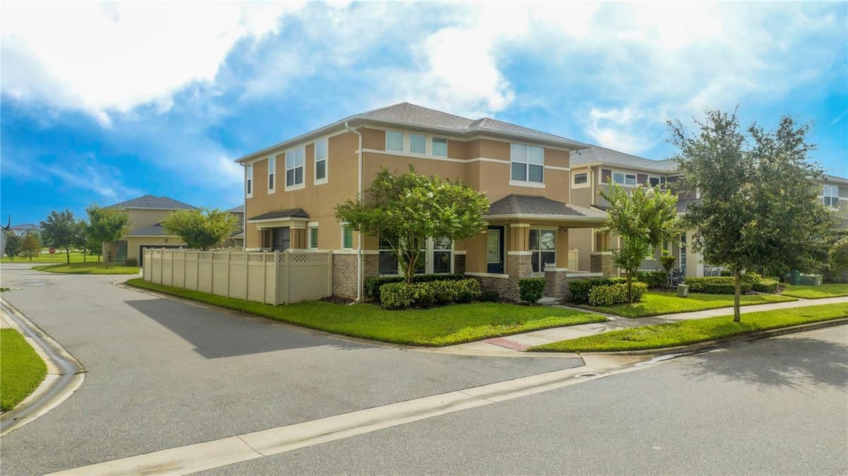16467 OLIVE HILL DRIVE — photo 4 of 67