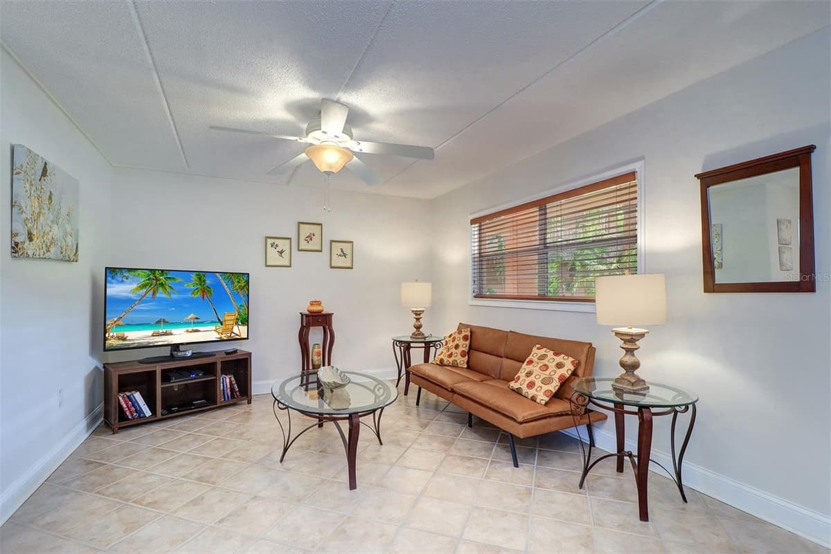 12760 INDIAN ROCKS ROAD — photo 8 of 45