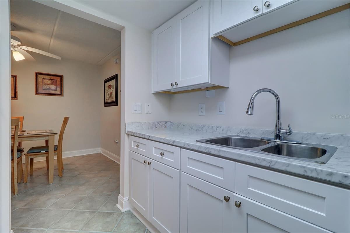 12760 INDIAN ROCKS ROAD — photo 16 of 45