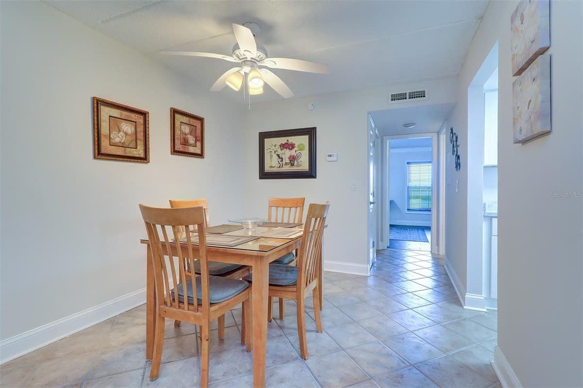 12760 INDIAN ROCKS ROAD — photo 10 of 45