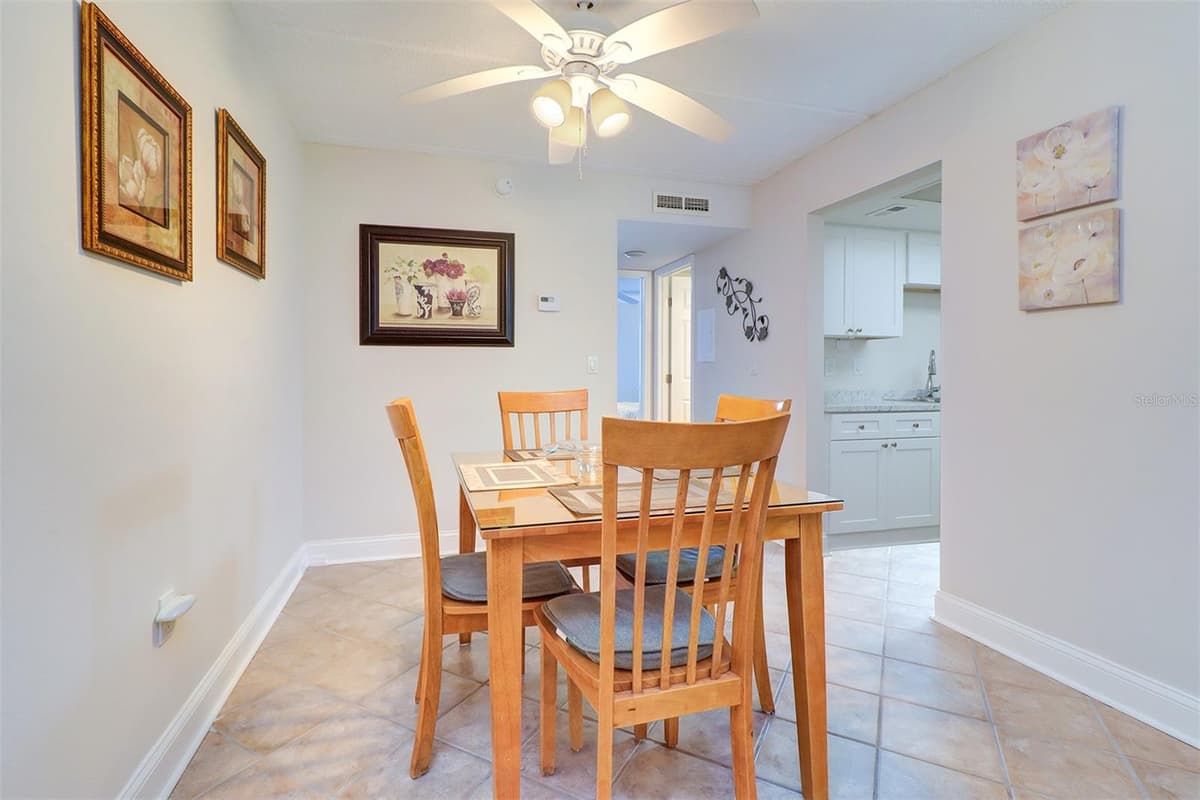 12760 INDIAN ROCKS ROAD — photo 11 of 45