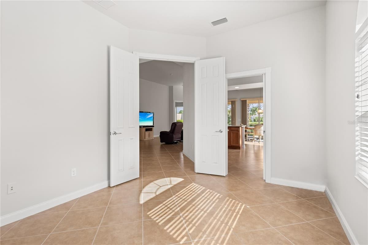 13180 IPOLITA STREET — photo 7 of 62