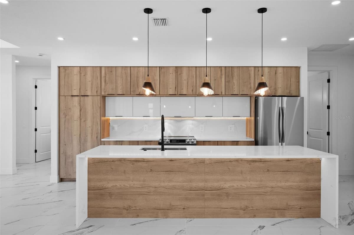 45 BUNKER LANE — photo 8 of 46