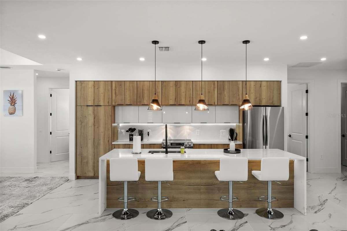 45 BUNKER LANE — photo 12 of 46