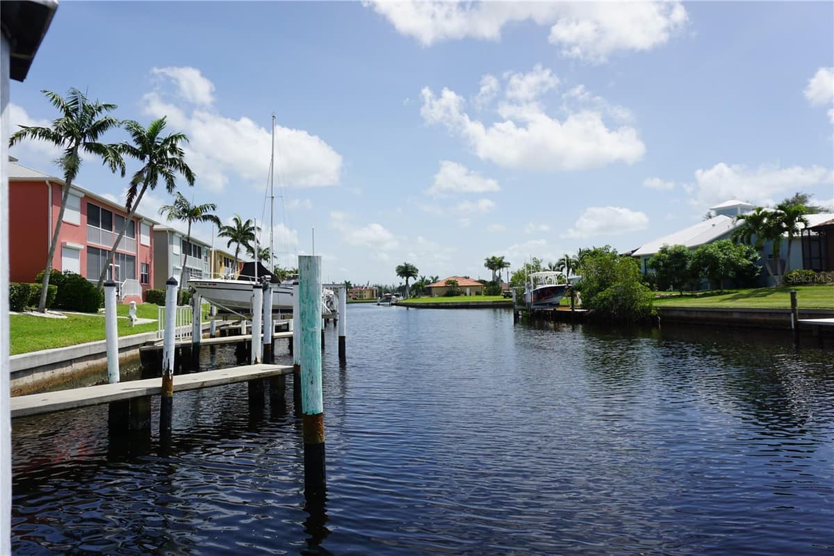 2000 BAL HARBOR BOULEVARD — photo 1 of 61
