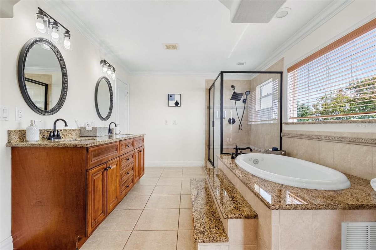 11302 SOUTHWIND LAKE DRIVE — photo 41 of 56