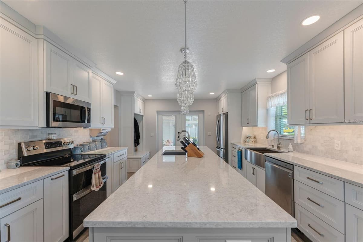 3502 BAHIA VISTA STREET — photo 14 of 67