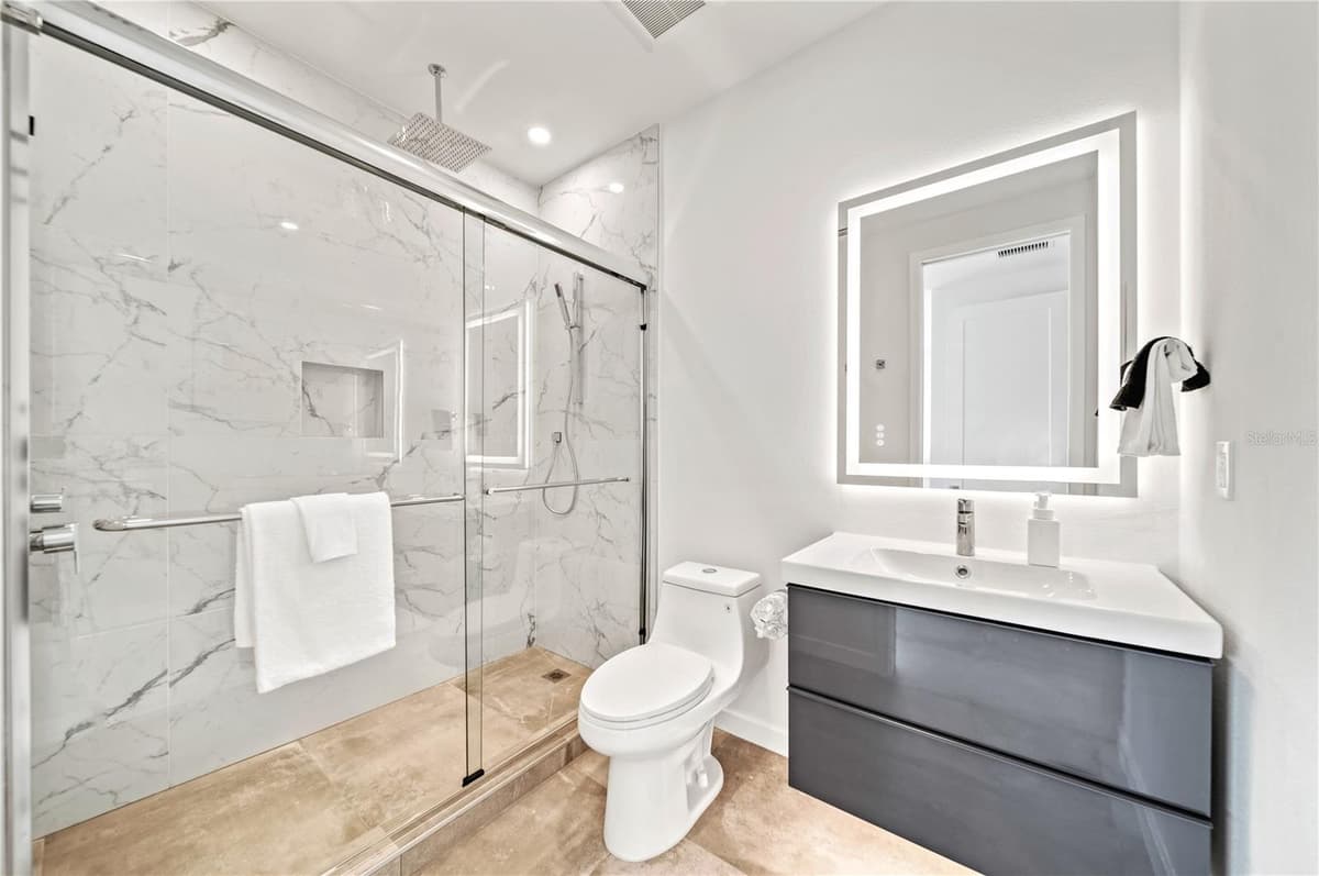 2327 HILLVIEW STREET — photo 37 of 53