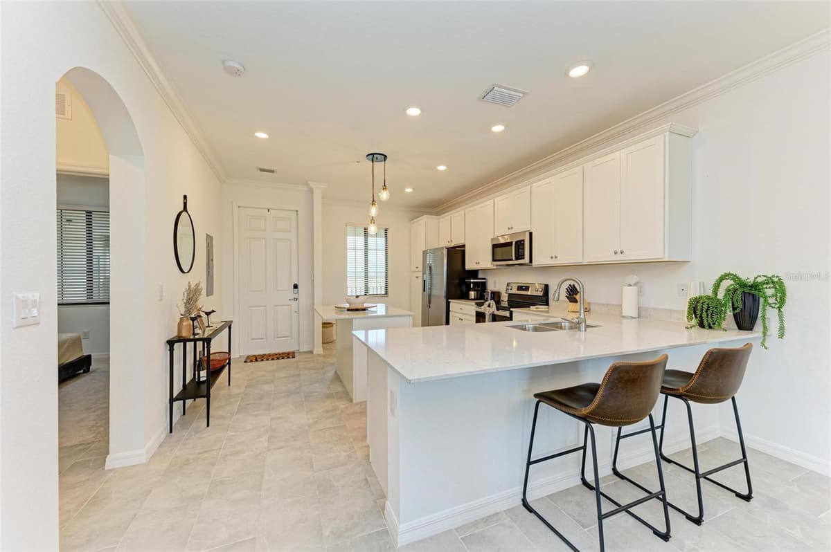18114 GAWTHROP DRIVE — photo 6 of 68
