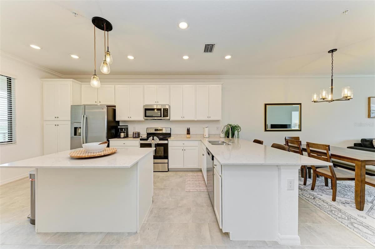 18114 GAWTHROP DRIVE — photo 9 of 68