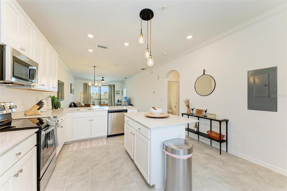 18114 GAWTHROP DRIVE — photo 12 of 68