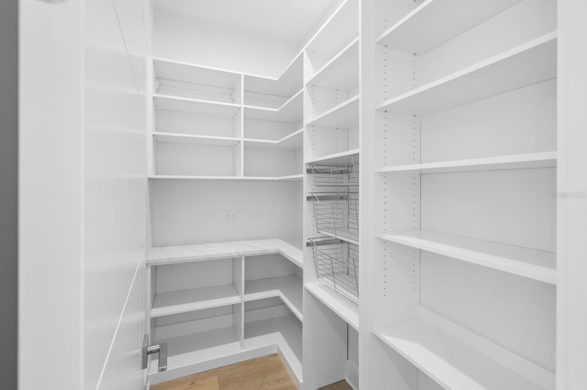 2203 GLENWOOD AVENUE — photo 17 of 25