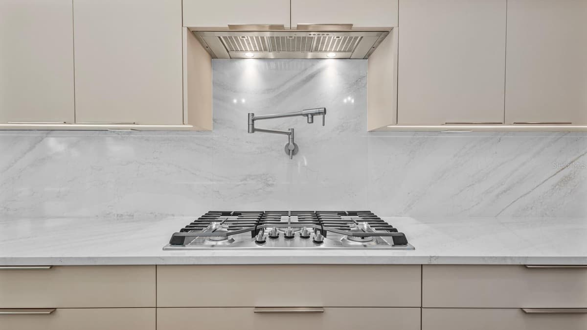 2203 GLENWOOD AVENUE — photo 15 of 25