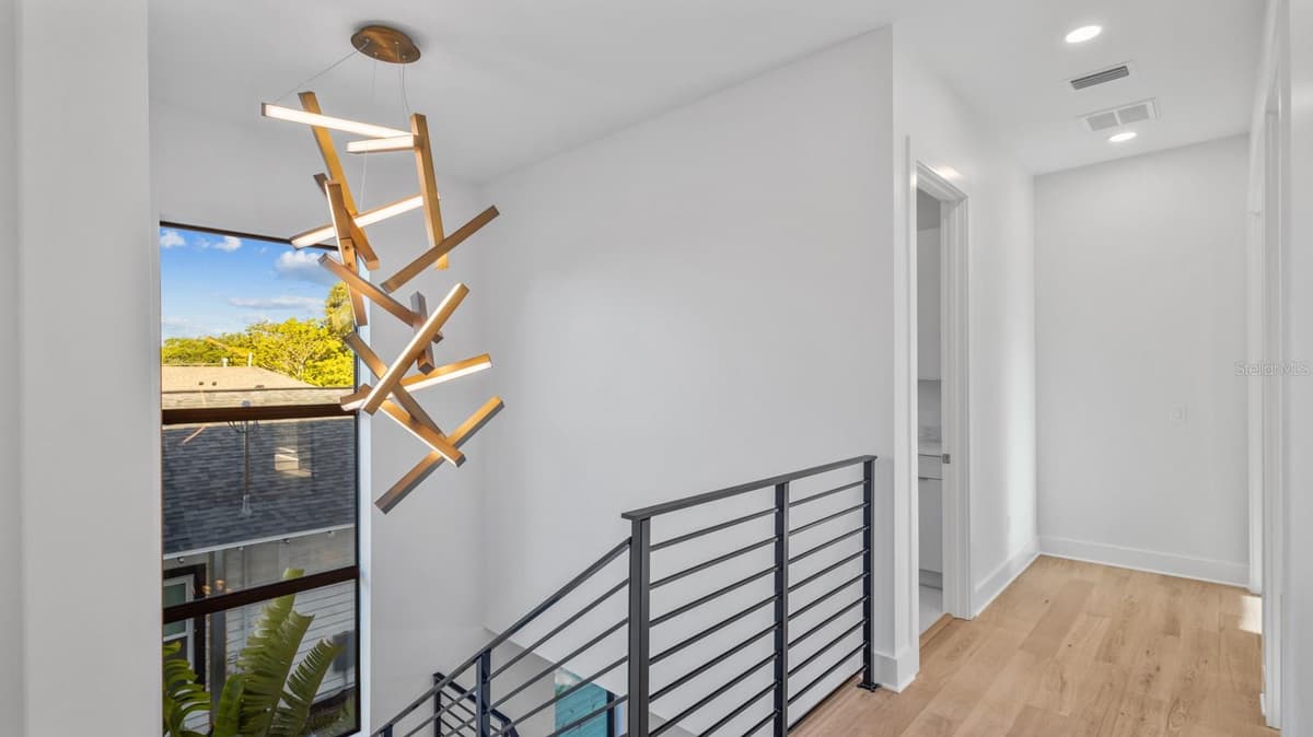 2203 GLENWOOD AVENUE — photo 18 of 25
