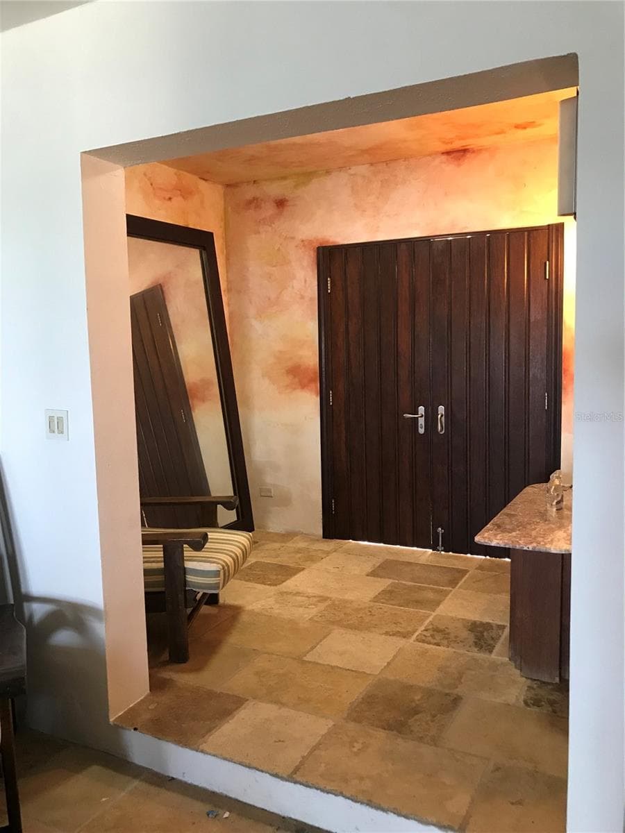 2 EMAJAGUA — photo 13 of 24