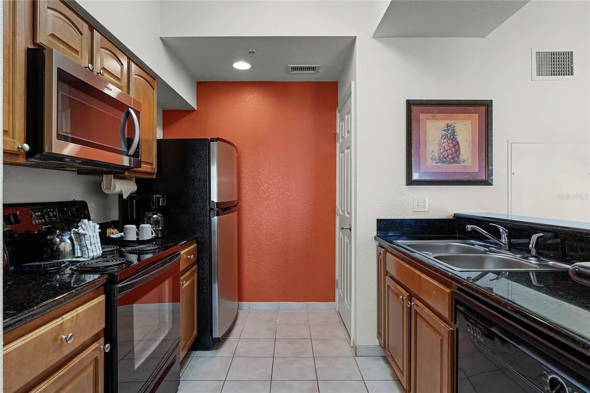 8112 POINCIANA BOULEVARD — photo 13 of 61