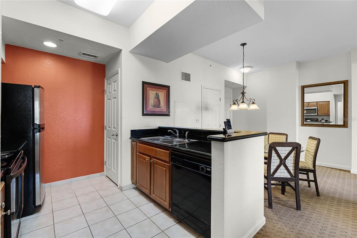 8112 POINCIANA BOULEVARD — photo 14 of 61