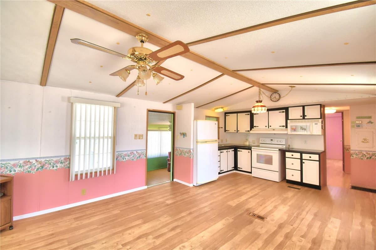 251 PATTERSON ROAD — photo 18 of 45