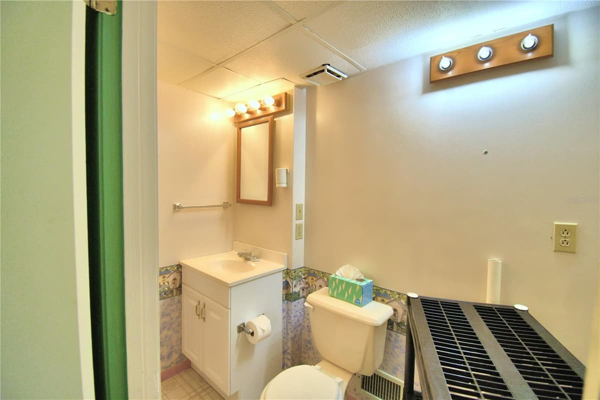 251 PATTERSON ROAD — photo 13 of 45