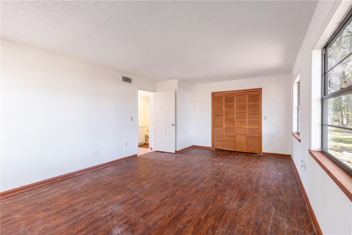 40043 8TH AVENUE — photo 17 of 27