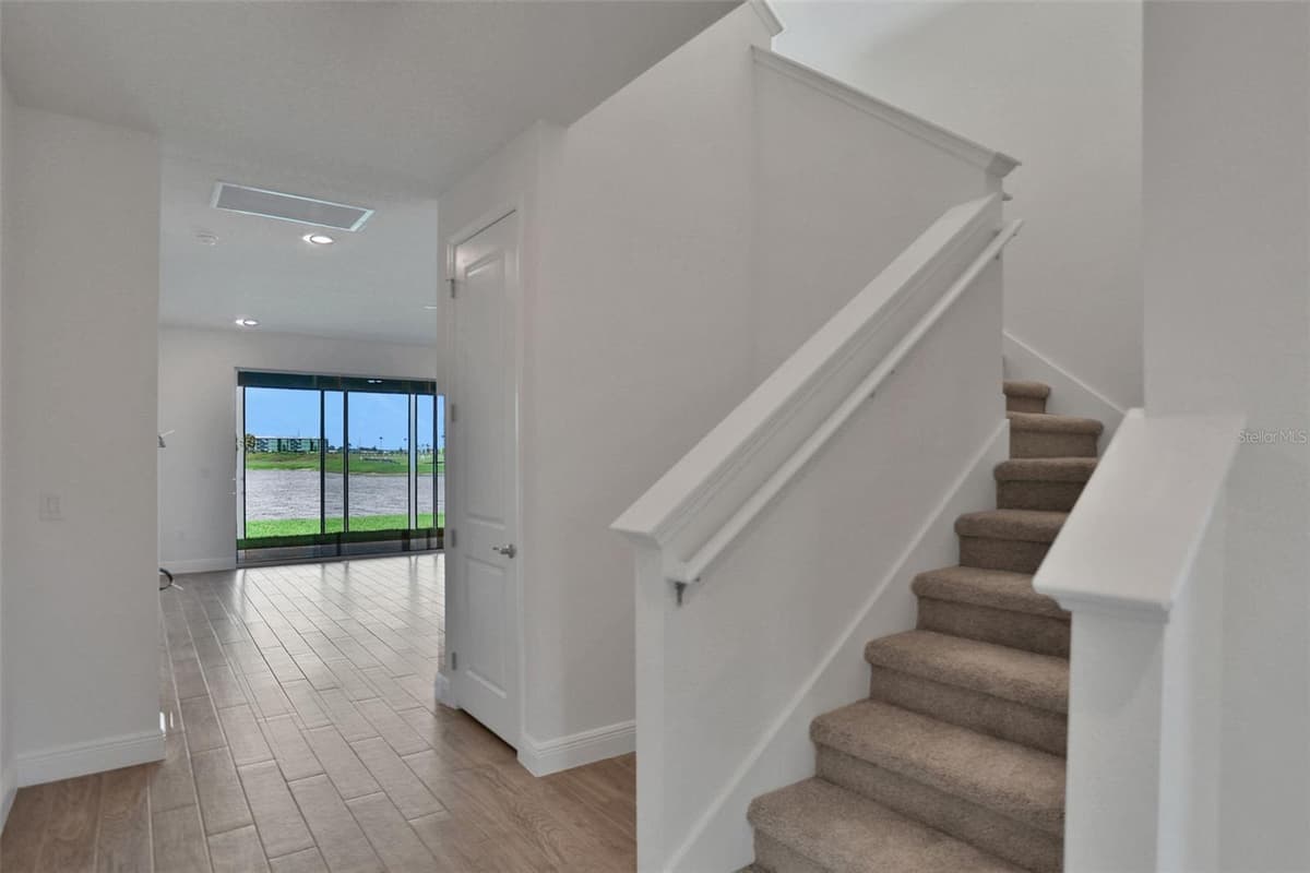 7454 SEA MANATEE STREET — photo 11 of 56