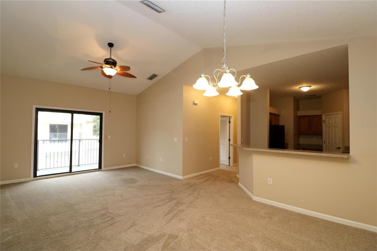104 LAUREL WOOD WAY — photo 5 of 31