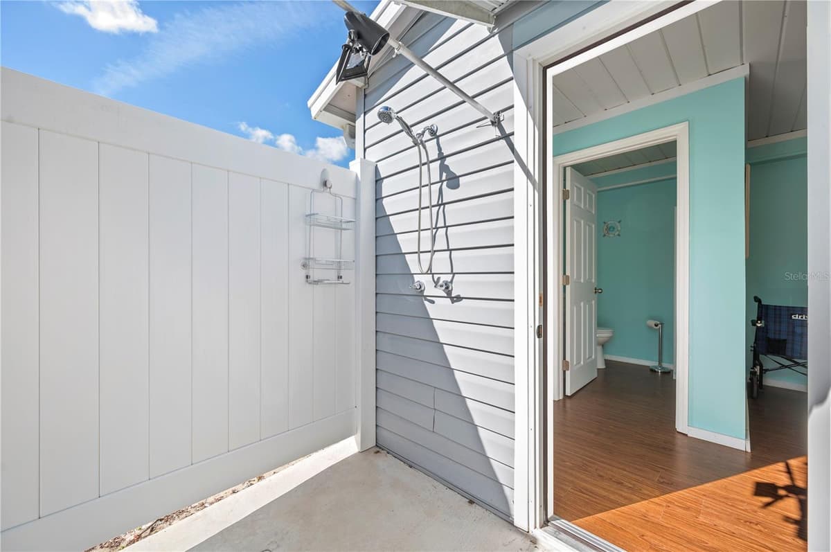 21 SILVERSIDES STREET — photo 20 of 48