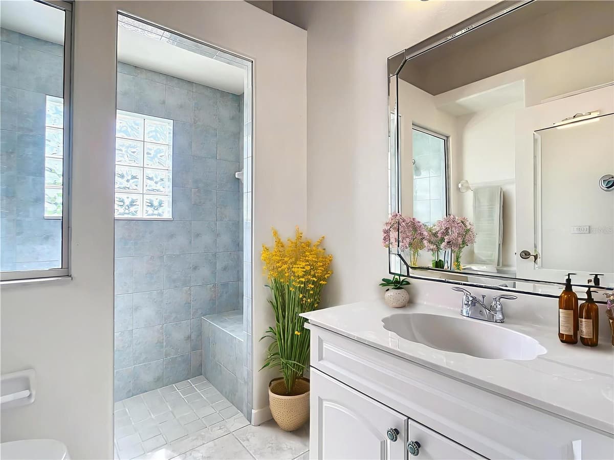 18065 WING AVENUE — photo 15 of 24