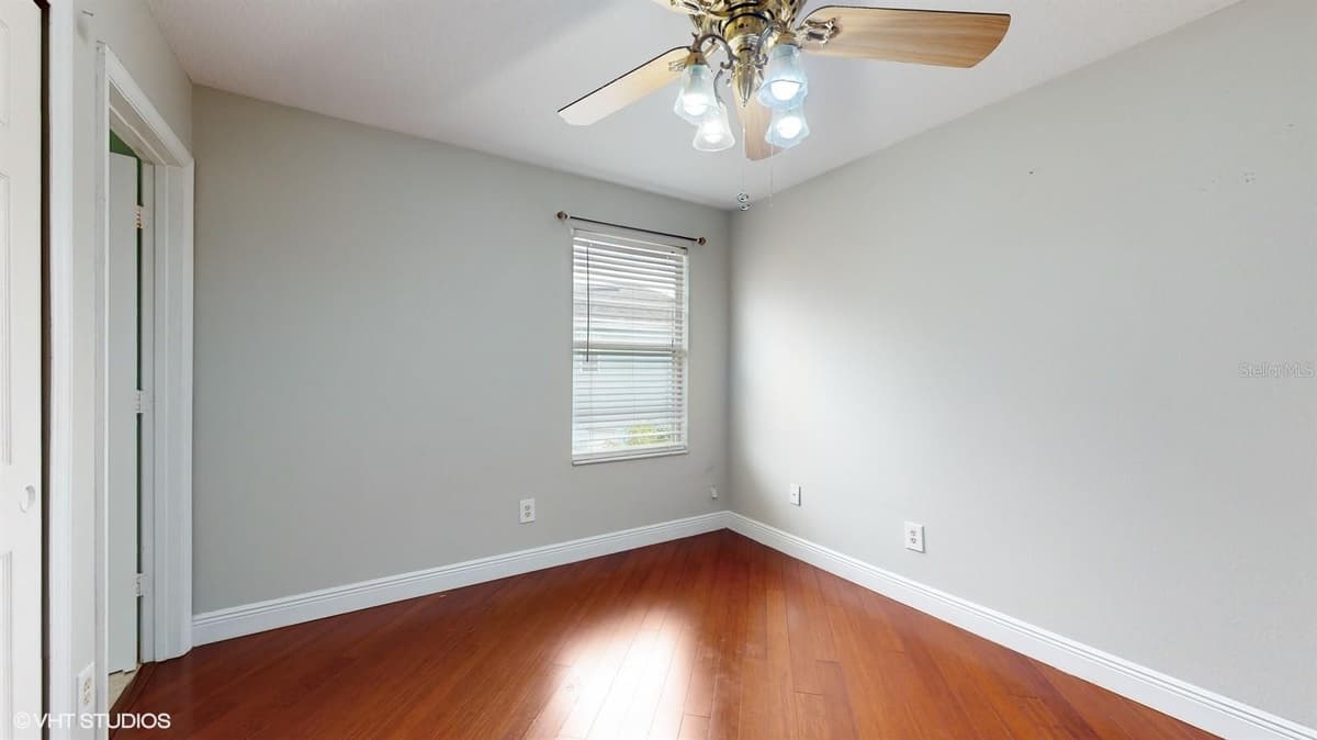 1278 SNUG HARBOR DRIVE — photo 27 of 37