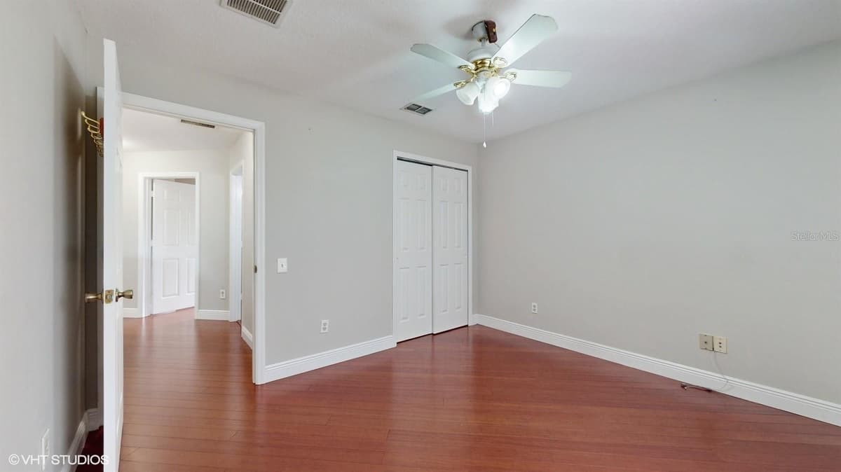 1278 SNUG HARBOR DRIVE — photo 34 of 37