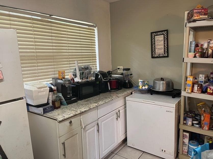 1528 STEVENSONS DRIVE — photo 4 of 14
