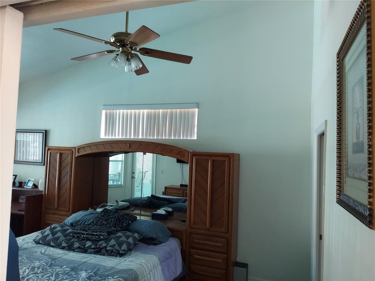 5735 LENA DRIVE — photo 27 of 95
