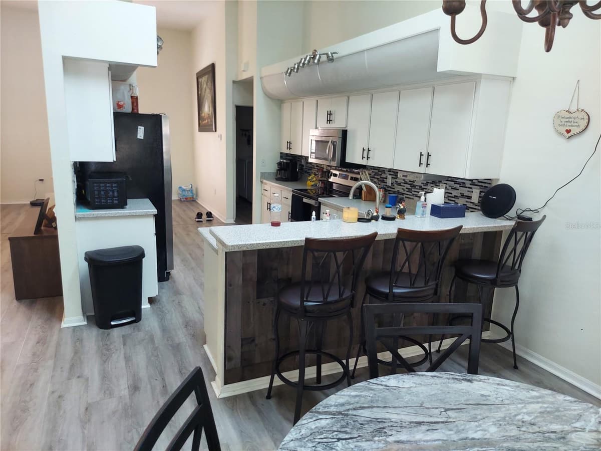 5735 LENA DRIVE — photo 13 of 95