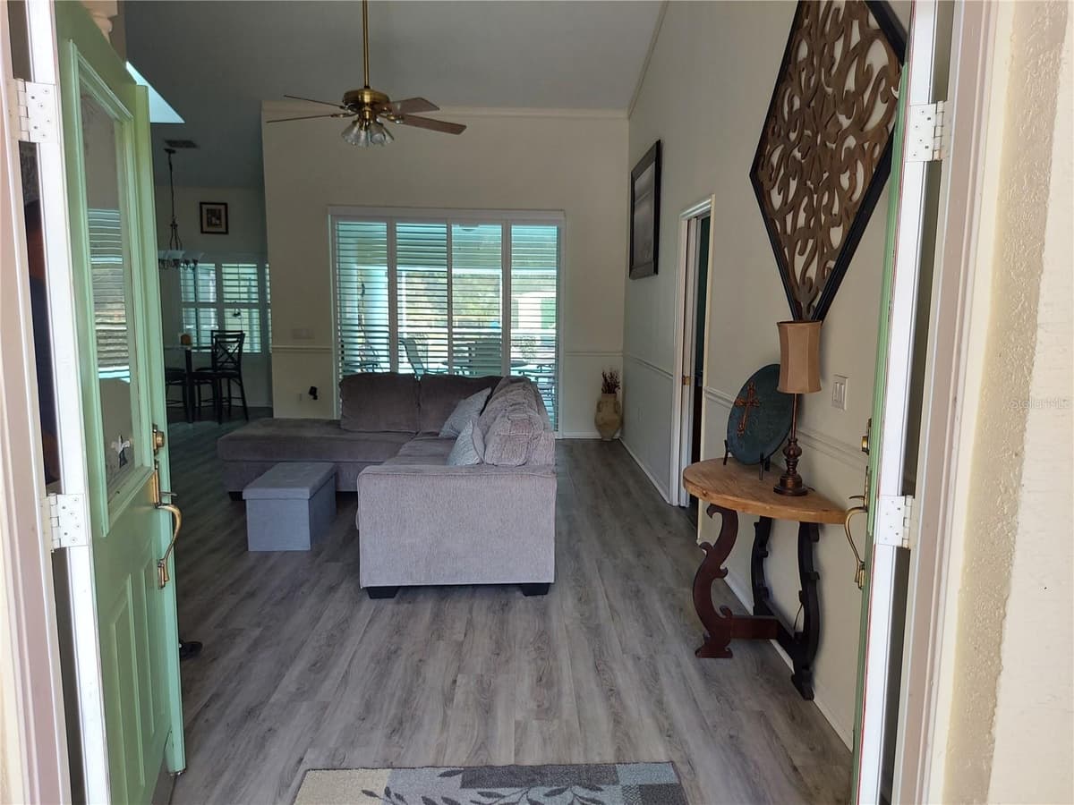 5735 LENA DRIVE — photo 6 of 95