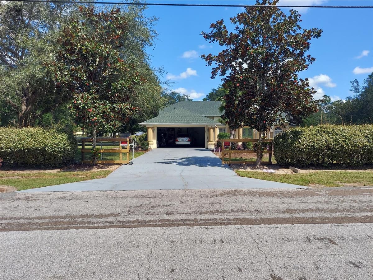 5735 LENA DRIVE — photo 38 of 95