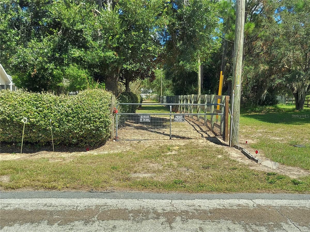5735 LENA DRIVE — photo 53 of 95
