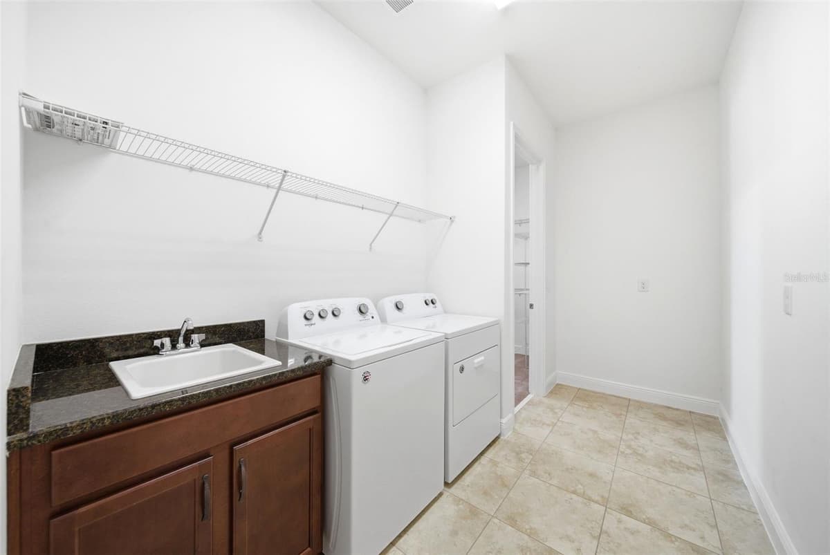 2717 GREENLANDS STREET — photo 35 of 60