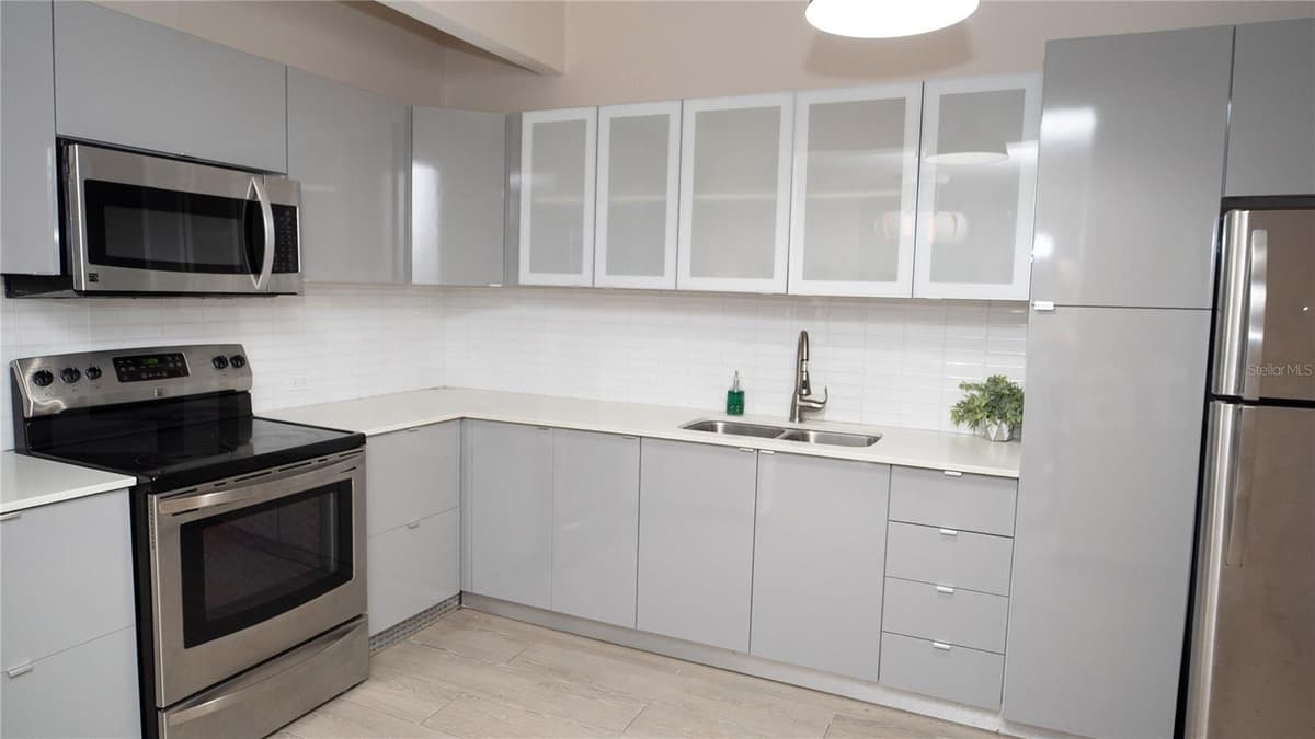 2058 ESPAÑA STREET — photo 18 of 20