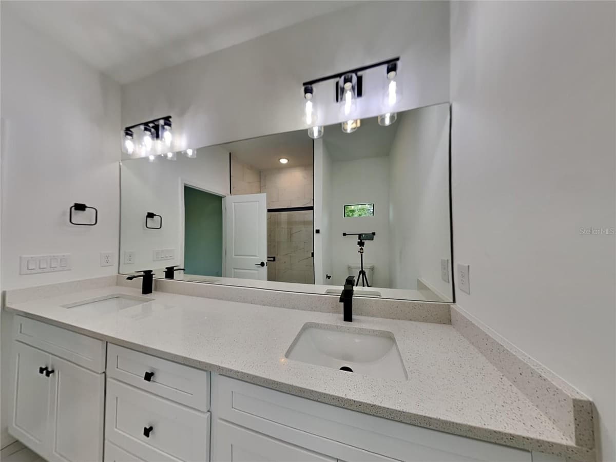 1320 RIO DE JANEIRO AVENUE — photo 6 of 19