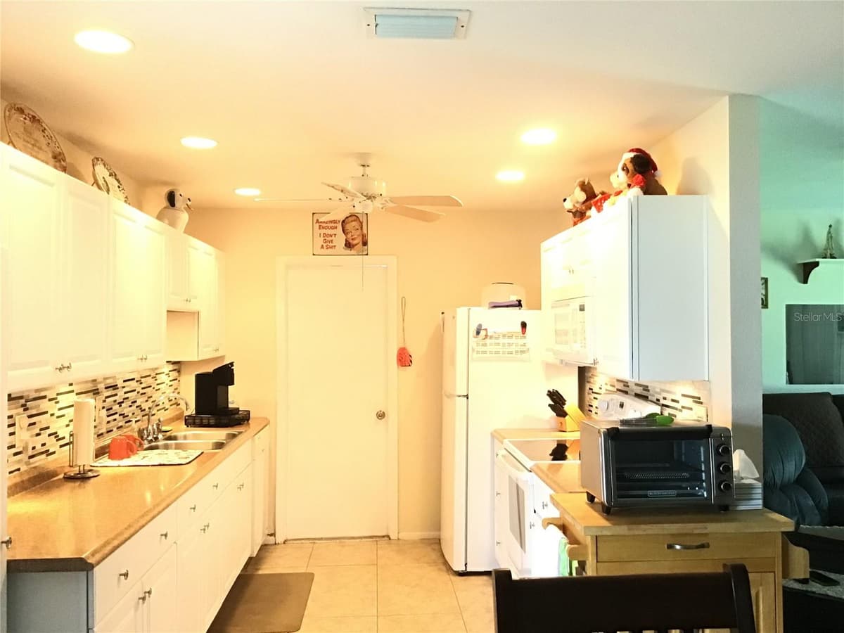 7508 PARRISH STREET — photo 3 of 10