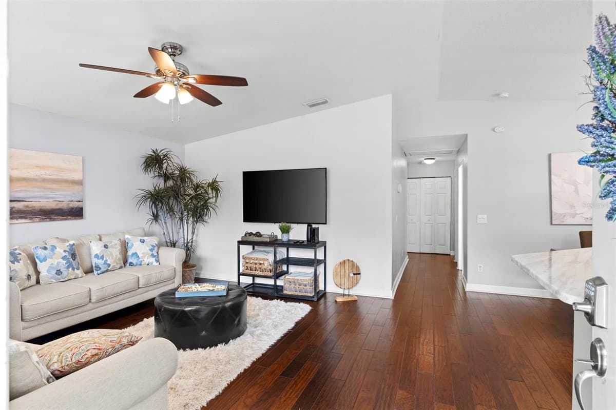 1507 HENRY AVENUE — photo 4 of 17