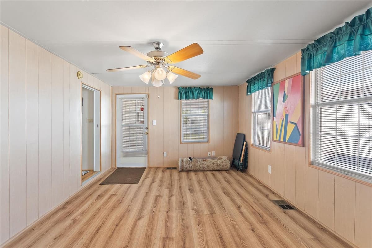 251 PATTERSON ROAD — photo 17 of 30