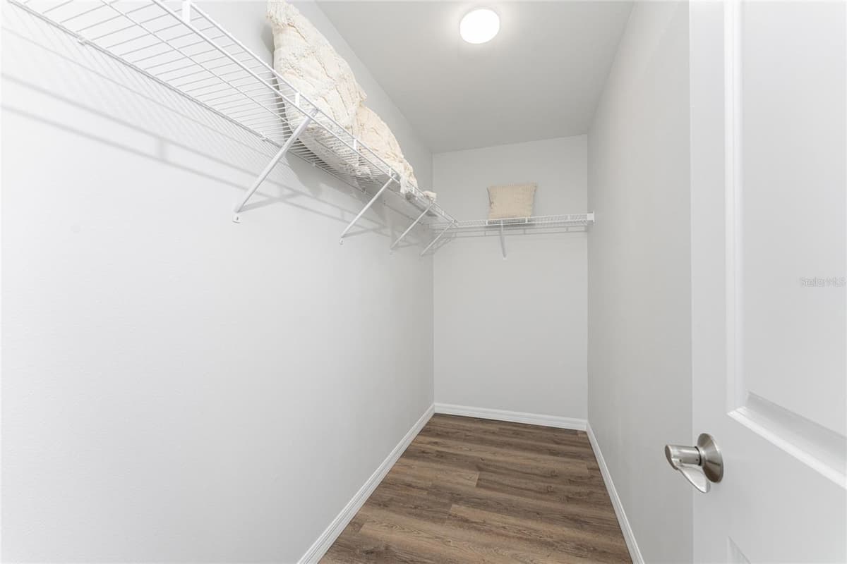 4199 HOLLIS AVENUE — photo 39 of 75