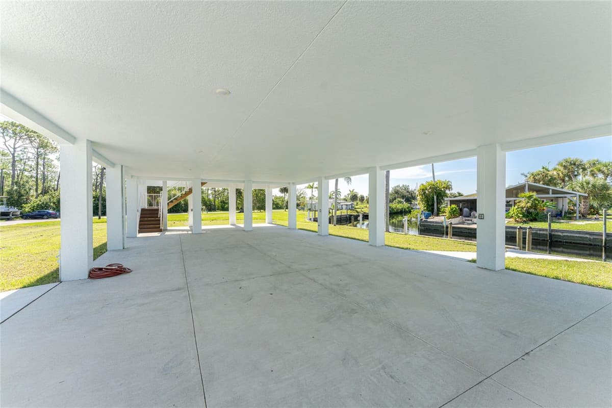 4199 HOLLIS AVENUE — photo 47 of 75