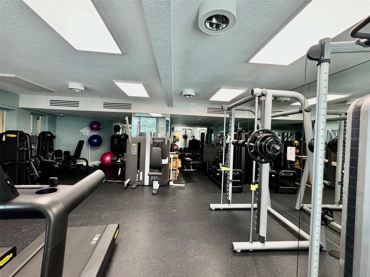 1500 OCEAN DRIVE — photo 41 of 46