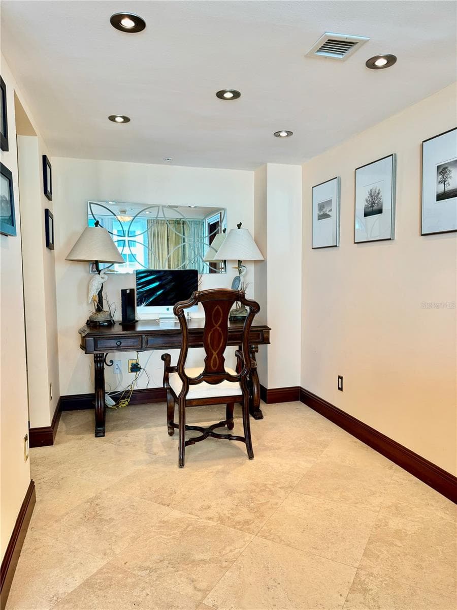 1500 OCEAN DRIVE — photo 11 of 46