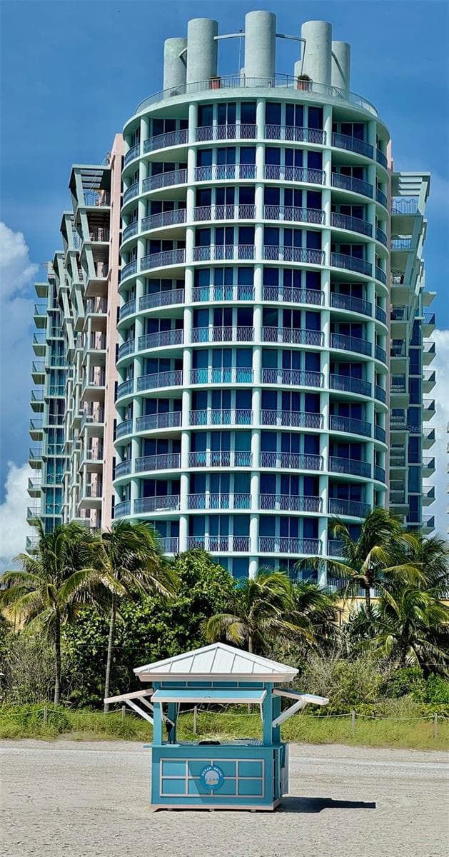 1500 OCEAN DRIVE — photo 1 of 46