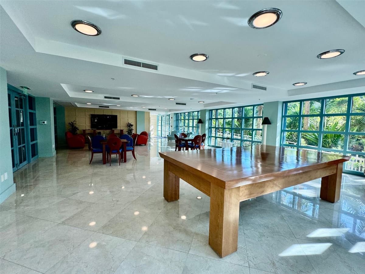1500 OCEAN DRIVE — photo 34 of 46