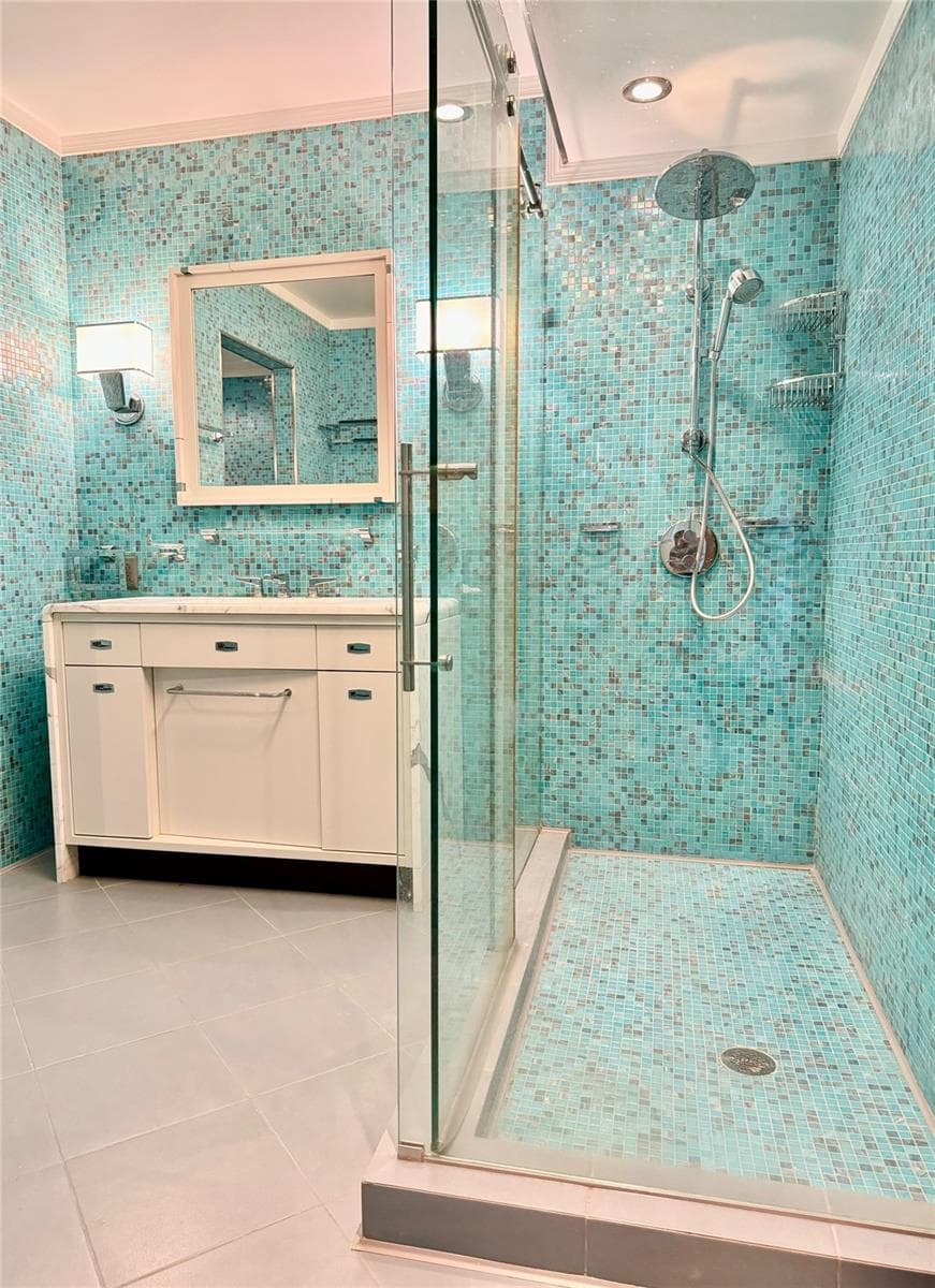 1500 OCEAN DRIVE — photo 16 of 46